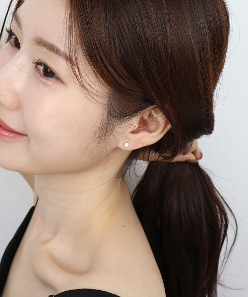CEMONEMO(セモネモ)の「【金属アレルギー対応】 グリッターボール ポイントピアス(片耳用) / silver925(ピアス(片耳用)・レディース・シルバー/ゴールド・FREE)」の17枚目の写真