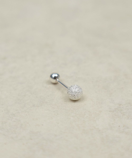 CEMONEMO(セモネモ)の「【金属アレルギー対応】 グリッターボール ポイントピアス(片耳用) / silver925(ピアス(片耳用)・レディース・シルバー/ゴールド・FREE)」の20枚目の写真