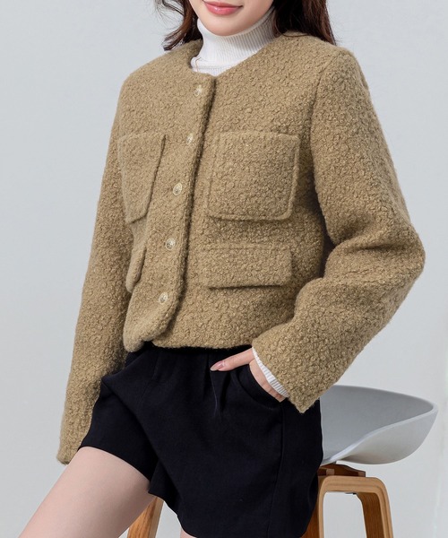 DAY CLOSET（デイ クローゼット）の「【クロップド丈】金釦に熱視線。長袖ツイード風ノーカラーボアジャケット（ノーカラージャケット・レディース・ホワイト/ブラック/ベージュ・FREE）」の21枚目の写真