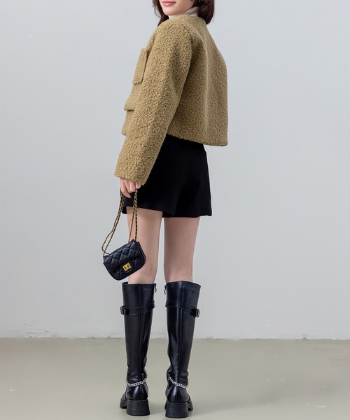 DAY CLOSET（デイ クローゼット）の「【クロップド丈】金釦に熱視線。長袖ツイード風ノーカラーボアジャケット（ノーカラージャケット・レディース・ホワイト/ブラック/ベージュ・FREE）」の19枚目の写真