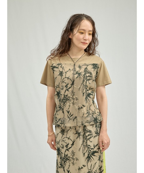 DOLLUPOOPS（ドールアップウップス）の「フロントボタニカルレーストップス（Tシャツ/カットソー・レディース・ベージュ/グリーン・38）」の13枚目の写真