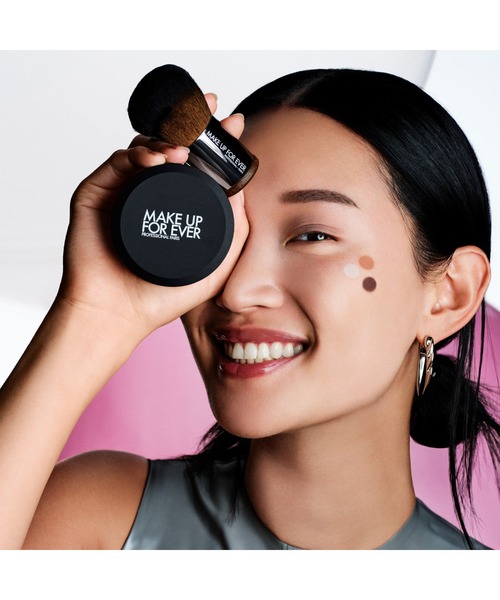 MAKE UP FOR EVER(メイクアップフォーエバー)の「HDスキン ルースパウダー トラベルサイズ(フェイスパウダー・レディース・0.1・FREE)」の9枚目の写真