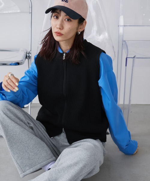 Auntie Rosa Holiday(アンティローザホリデー)の「フロントジップアップニットベスト(ベスト・レディース・ネイビー/ブラック/アイボリー・FREE)」の17枚目の写真