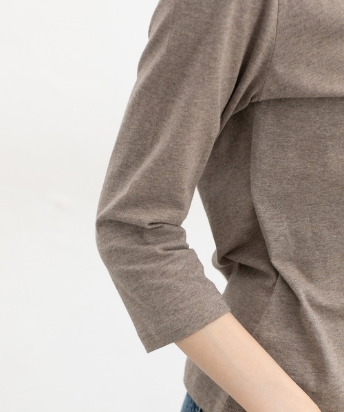 Honeys(ハニーズ)の「【UVカット】7分袖オーガニックT(Tシャツ/カットソー・レディース・スミクロ/ブルー/グリーン/ブラック/ピンク/ネイビー/オフホワイト/オートミール/ブラウン系その他・S/M/LL/L)」の19枚目の写真