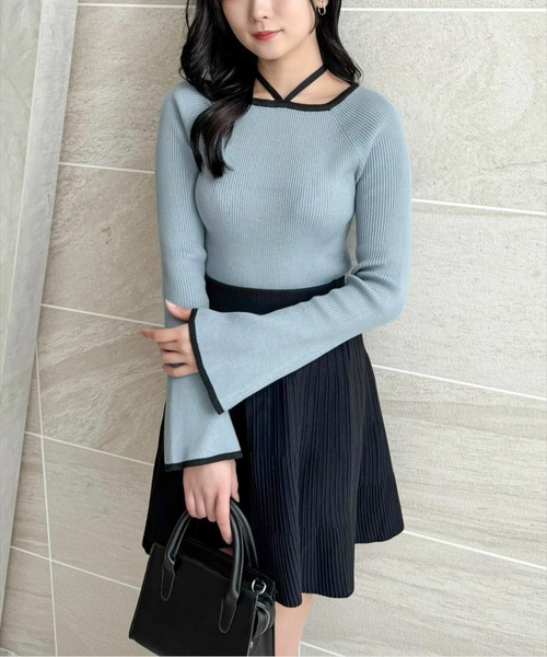 CLEAR BASIC（クリアベーシック）の「バックリボン配色フレアスリーブニットトップス[大人 綺麗目 カジュアル シンプル]≪SS新作≫（ニット/セーター・レディース・アイボリー/ブラック/ブルーグレー・F）」の3枚目の写真