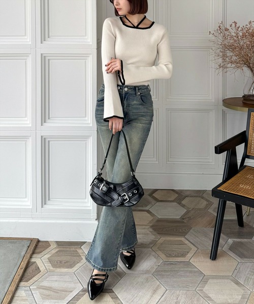 CLEAR BASIC（クリアベーシック）の「バックリボン配色フレアスリーブニットトップス[大人 綺麗目 カジュアル シンプル]≪SS新作≫（ニット/セーター・レディース・アイボリー/ブラック/ブルーグレー・F）」の4枚目の写真