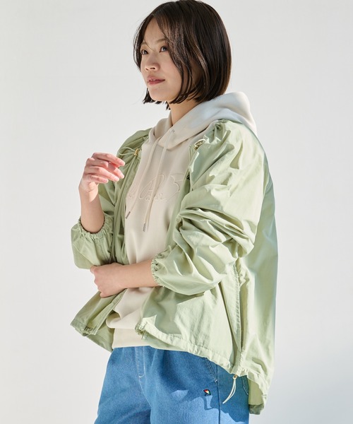 Arnold Palmer(アーノルドパーマー)の「花粉ガード ライト ノーカラー ブルゾン(ブルゾン・レディース・ライトベージュ/ブラック/ライトグリーン・S/L/M)」の3枚目の写真