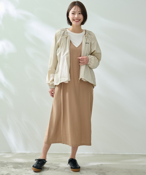 Arnold Palmer(アーノルドパーマー)の「花粉ガード ライト ノーカラー ブルゾン(ブルゾン・レディース・ライトベージュ/ブラック/ライトグリーン・S/L/M)」の13枚目の写真