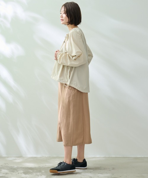 Arnold Palmer(アーノルドパーマー)の「花粉ガード ライト ノーカラー ブルゾン(ブルゾン・レディース・ライトベージュ/ブラック/ライトグリーン・S/L/M)」の14枚目の写真