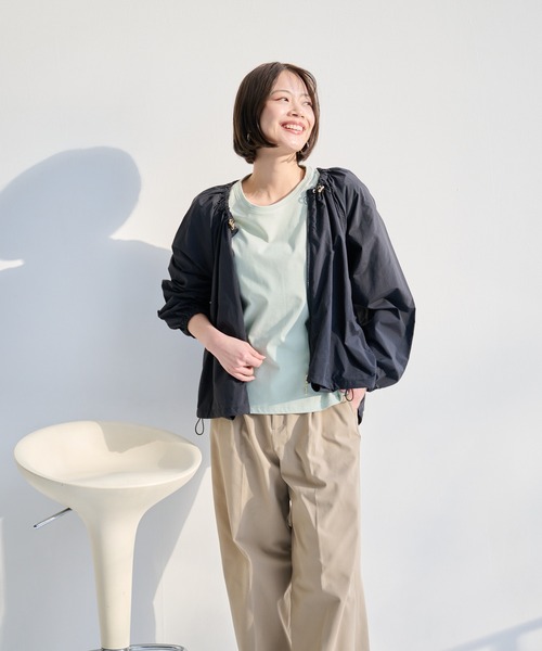 Arnold Palmer(アーノルドパーマー)の「花粉ガード ライト ノーカラー ブルゾン(ブルゾン・レディース・ライトベージュ/ブラック/ライトグリーン・S/L/M)」の4枚目の写真