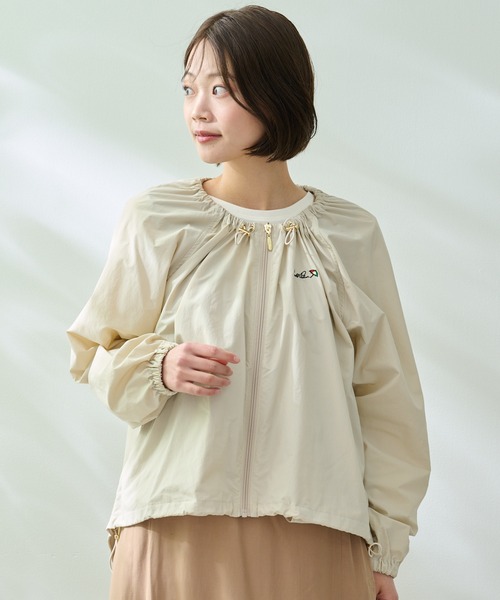 Arnold Palmer(アーノルドパーマー)の「花粉ガード ライト ノーカラー ブルゾン(ブルゾン・レディース・ライトベージュ/ブラック/ライトグリーン・S/L/M)」の7枚目の写真