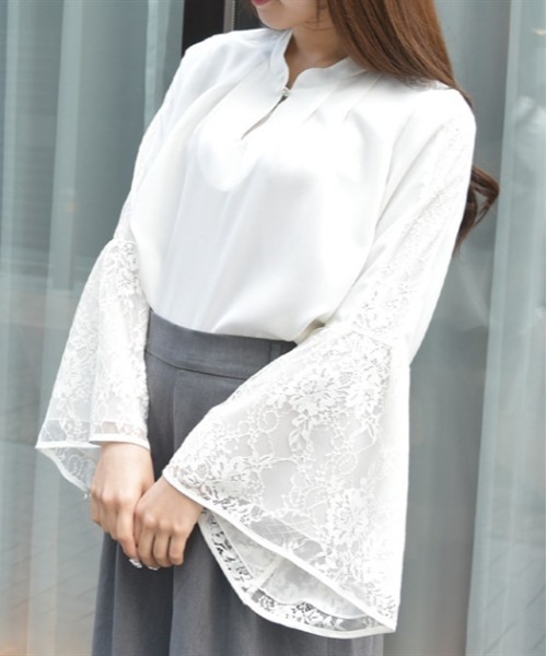 axes femme（アクシーズファム）の「レースフレア袖ブラウス（シャツ/ブラウス・レディース・ブルーグレー/ブラック/キナリ・FREE）」の2枚目の写真