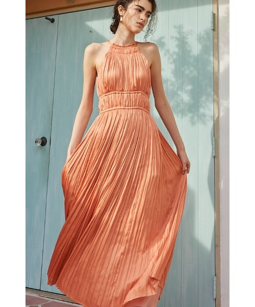 Adeline Pleaded Dress サテンランダムプリーツホルタードレス