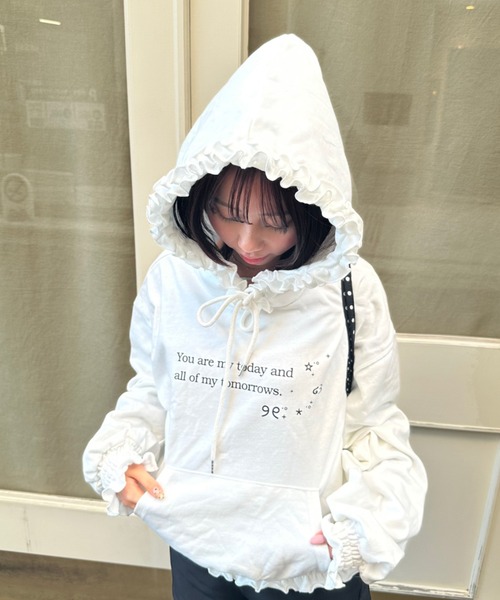 nemne store（ネンネストア）の「【seoup】フリルギャザーフーディ（パーカー・レディース・ホワイト系/杢グレー・SMALL/MEDIUM）」の3枚目の写真