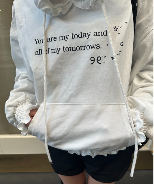 nemne store（ネンネストア）の「【seoup】フリルギャザーフーディ（パーカー・レディース・ホワイト系/杢グレー・SMALL/MEDIUM）」の6枚目の写真