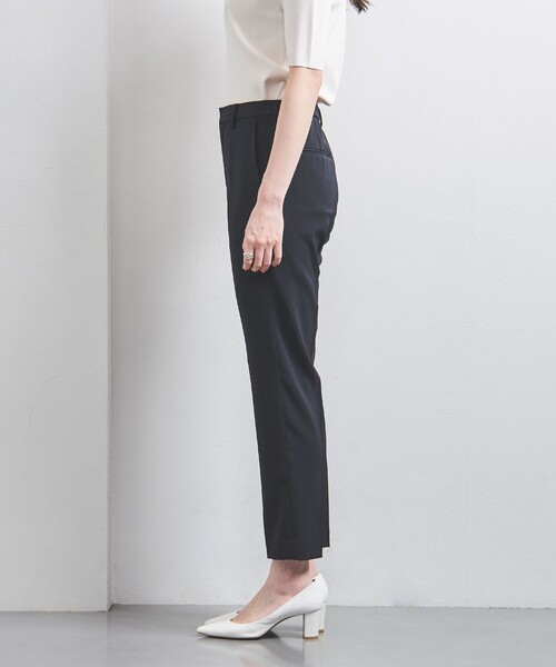UNITED ARROWS（ユナイテッドアローズ）の「FEEL CLEAN スリム パンツ（スラックス・レディース・ネイビー/ブラック・40/38/36/34）」の7枚目の写真
