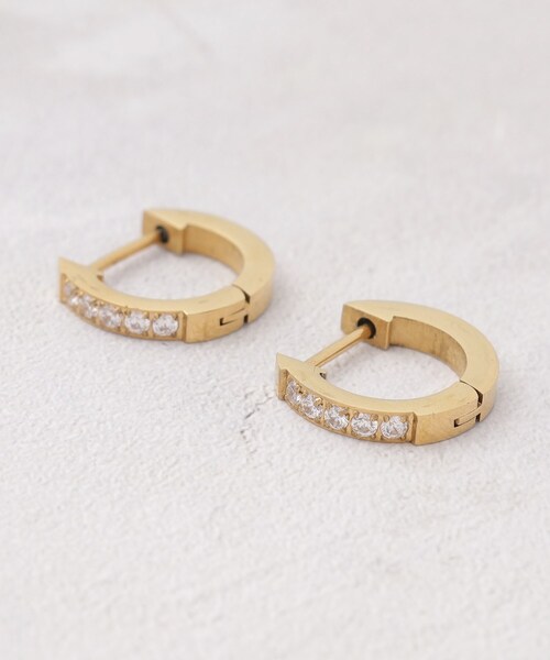 grove(グローブ)の「【ステンレス】メタルビジューフープピアス(ピアス(両耳用)・レディース・シルバー/ゴールド・00)」の4枚目の写真