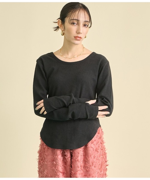 Settimissimo（セッティミッシモ）の「バックオープン ホックデザイン プルオーバー（Tシャツ/カットソー・レディース・ブラック/アイボリー・FREE）」の21枚目の写真