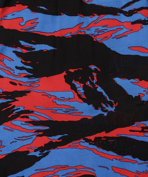 TAKAHIROMIYASHITATheSoloIst.（タカヒロミヤシタザソロイスト）の「hawaiian shorts.(tiger camouflage)（その他パンツ・メンズ・ブルー系その他/イエロー系その他/オレンジ系その他/レッド系その他/ブラック×ホワイト/グリーン系その他・48/46）」の17枚目の写真