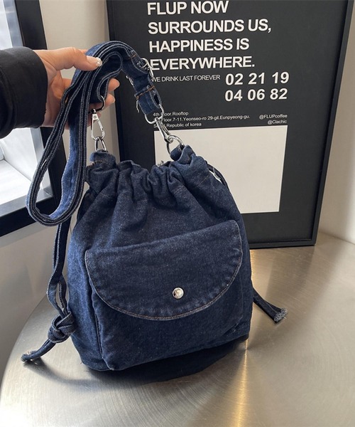 Mignonjour（ミニョンジュール）の「Mignonjour/デニム巾着バッグ M2720（ハンドバッグ・レディース・ライトブルー/ブラック/ブルー・FREE）」の5枚目の写真