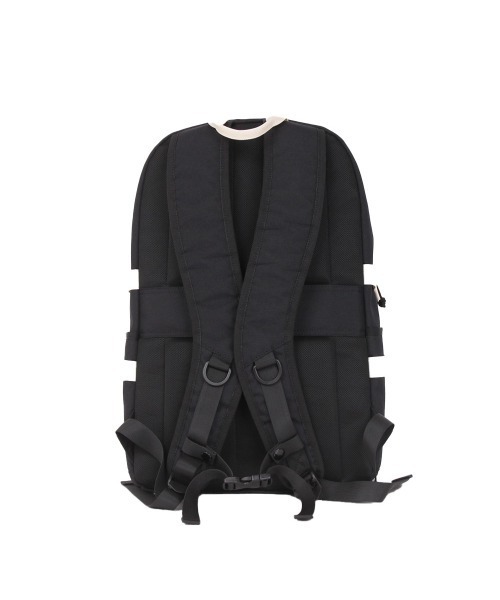 OUTDOOR PRODUCTS(アウトドアプロダクツ)の「アウトドア【OUTDOOR】バックパック 30L(バックパック/リュック・レディース・ブラック/ブラック×ホワイト/ライトグレー/レッド・フリ-)」の12枚目の写真