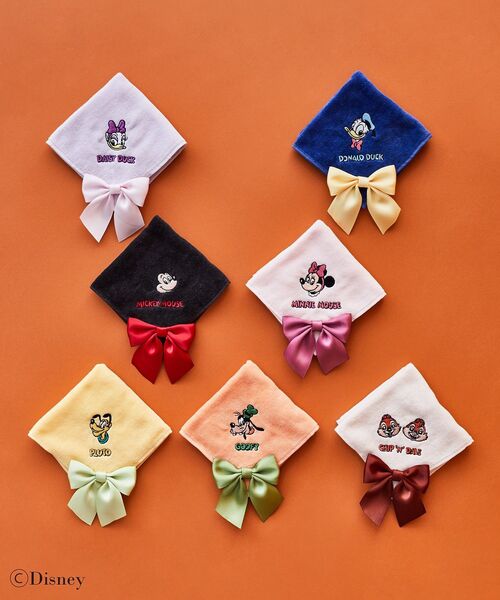 Maison de FLEUR(メゾンドフルール)の「Mickey Mouse/タオルハンカチ(ハンカチ/ハンドタオル・レディース・ブラック・FREE)」の4枚目の写真