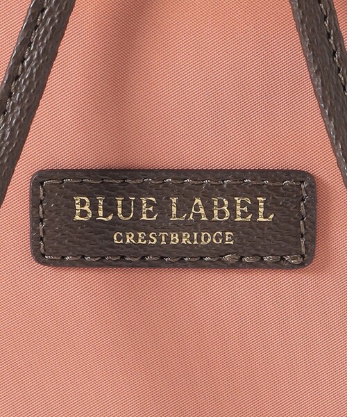 BLUE LABEL CRESTBRIDGE（ブルーレーベルクレストブリッジ）の「ナイロンスカーフミニコロン（ショルダーバッグ・レディース・ブラック/ピンク系その他3/ネイビー・FREE）」の16枚目の写真
