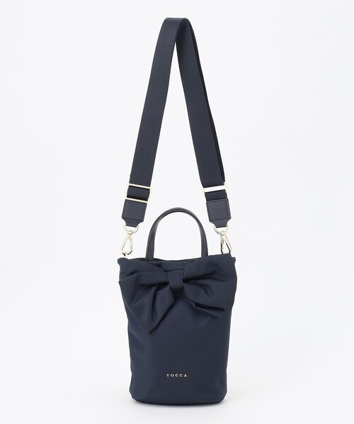 TOCCA(トッカ)の「RIBBON KNOT NYLON MULTI BAG ナイロンマルチバッグ(バックパック/リュック・レディース・レッド系/ベージュ系/ブラック系/ネイビー系/ライトグレー系・F)」の11枚目の写真
