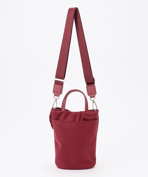 TOCCA(トッカ)の「RIBBON KNOT NYLON MULTI BAG ナイロンマルチバッグ(バックパック/リュック・レディース・レッド系/ベージュ系/ブラック系/ネイビー系/ライトグレー系・F)」の15枚目の写真