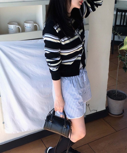 LAFFMO（ラフモ）の「ランダムマルチボーダーニットカーディガン（カーディガン/ボレロ・レディース・ブラック/グレー/ベージュ・F）」の6枚目の写真