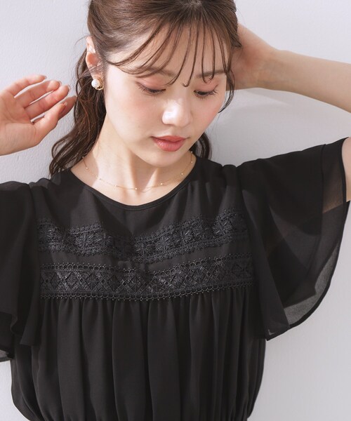couture brooch（クチュールブローチ）の「【大人可愛い・華やか】ダブルフリル袖ペプラムブラウス（シャツ/ブラウス・レディース・ブラック/ベビーピンク/オフホワイト・38/42/36）」の20枚目の写真