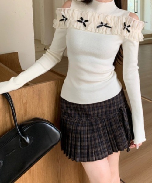 Dormiir(ドルミール)の「【Dormiir】オープンショルダーフリルリボントップス(Tシャツ/カットソー・レディース・アイボリー/ブラック/グレー・FREE)」の22枚目の写真