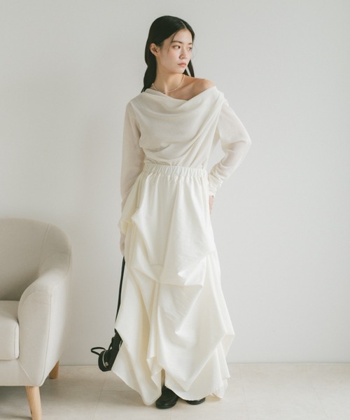 VANNIE U(ヴァニーユー)の「タックデザインスカート/SMサイズ展開(スカート・レディース・アイボリー/ブラック/グレー/ブラック系その他/ホワイト系その他・S/M)」の21枚目の写真