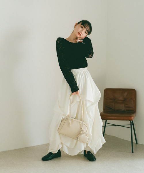 VANNIE U（ヴァニーユー）の「タックデザインスカート/SMサイズ展開（スカート・レディース・アイボリー/ブラック/グレー/ブラック系その他/ホワイト系その他・S/M）」の6枚目の写真