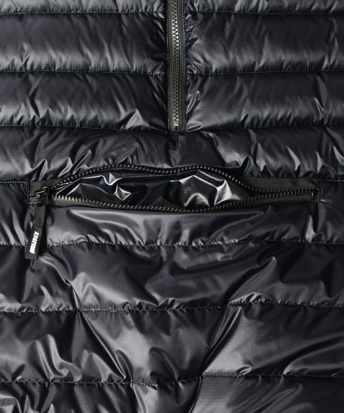 HOLIDAY(ホリデイ)の「PACKABLE DOWN ANORAK パッカブルダウンアノラック(ダウンジャケット/コート・レディース・ブラック・ONE SIZE)」の19枚目の写真