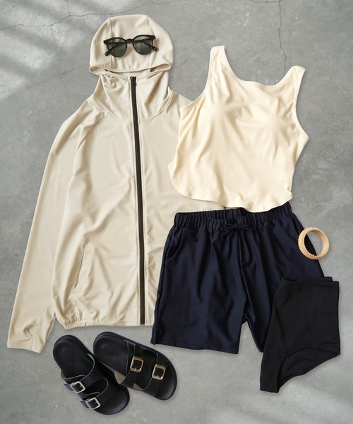 OSYAREVO（オシャレボ）の「水着 レディース 体型カバー ラッシュガード  4点セット タンキニ 紫外線カット率 99％以上 UPF50+ uvカット フィットネス 水陸両用 フードパーカー リブ セットアップ セパレート（水着・レディース・キャメル/ブラウン/グレー/キナリ・MEDIUM/X-LARGE/LARGE）」の2枚目の写真