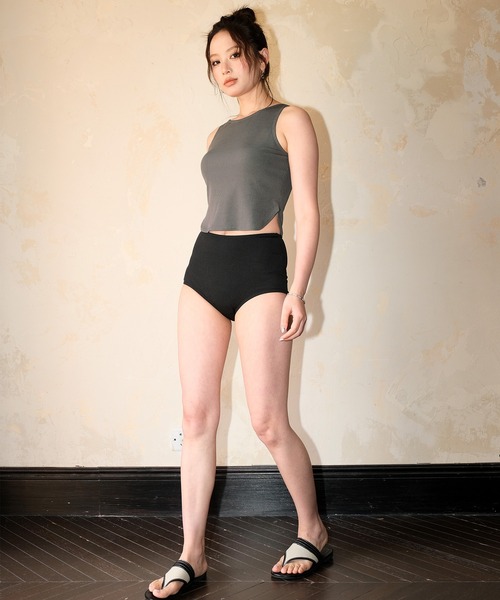 OSYAREVO（オシャレボ）の「水着 レディース 体型カバー ラッシュガード  4点セット タンキニ 紫外線カット率 99％以上 UPF50+ uvカット フィットネス 水陸両用 フードパーカー リブ セットアップ セパレート（水着・レディース・キャメル/ブラウン/グレー/キナリ・MEDIUM/X-LARGE/LARGE）」の15枚目の写真