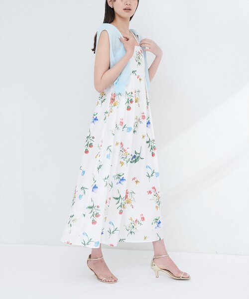 natural couture(ナチュラルクチュール)の「ガーデンフラワー柄フレアキャミワンピース(ワンピース・レディース・ピンク/ブラック/オフホワイト・FREE)」の8枚目の写真