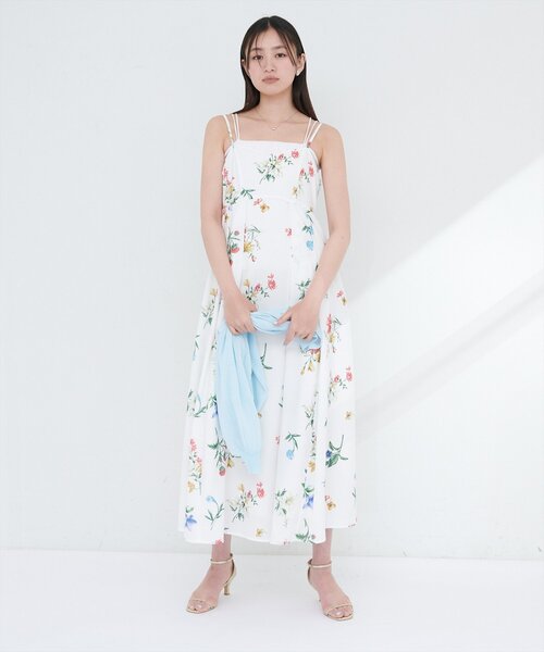 natural couture(ナチュラルクチュール)の「ガーデンフラワー柄フレアキャミワンピース(ワンピース・レディース・ピンク/ブラック/オフホワイト・FREE)」の9枚目の写真