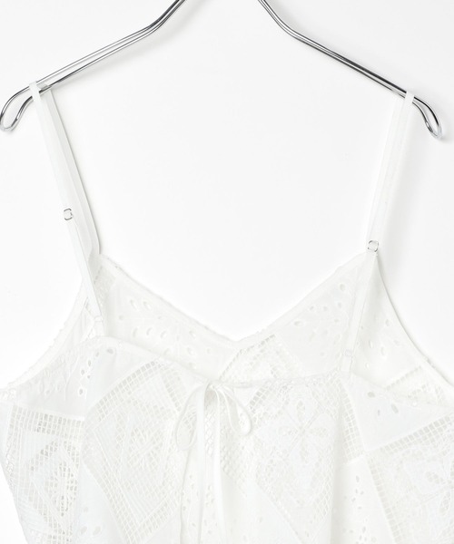 LEPSIM(レプシィム)の「パッチワークレースキャミブラウス 497443(シャツ/ブラウス・レディース・ブラック/オフホワイト・FREE)」の7枚目の写真