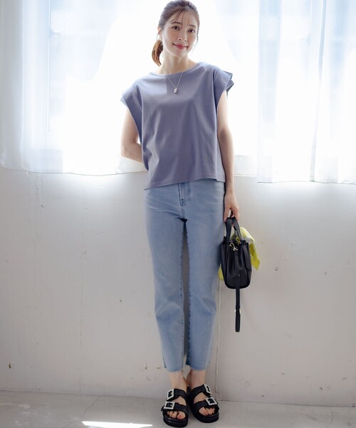 組曲 L(クミキョク オオキイサイズ)の「ハシゴレースフレンチスリーブ カットソー(Tシャツ/カットソー・レディース・ブラック系/グレー系/ホワイト系/ピンク系・5/6/7)」の17枚目の写真