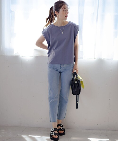 組曲 L(クミキョク オオキイサイズ)の「ハシゴレースフレンチスリーブ カットソー(Tシャツ/カットソー・レディース・ブラック系/グレー系/ホワイト系/ピンク系・5/6/7)」の18枚目の写真