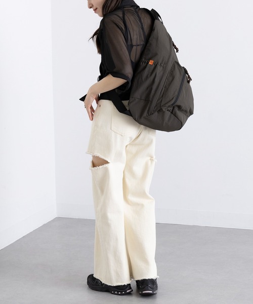 UNIVERSAL OVERALL（ユニバーサルオーバーオール）の「【UNIVERSAL OVERALL】別注ワンショルダーバッグ（ショルダーバッグ・レディース・カーキ/ブラック・FREE）」の13枚目の写真