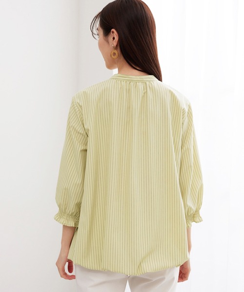 BELLUNA PLUS（ベルーナ）の「袖シャーリングバルーンブラウス（シャツ/ブラウス・レディース・イエロー/ブルー/ピンク・LARGE/MEDIUM/X-LARGE）」の14枚目の写真