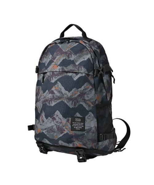 KiU(キウ)の「キウ Kiu 600D バックパック BACKPACK(バックパック/リュック・レディース・ブラック系その他2/ブラック系その他/その他1/ベージュ系その他/その他/レオパード/ライラック/ブラック/グリーン系その他/ブルー系その他/ブラック系その他3/ブルー系その他2・XXXS/FREE)」の2枚目の写真