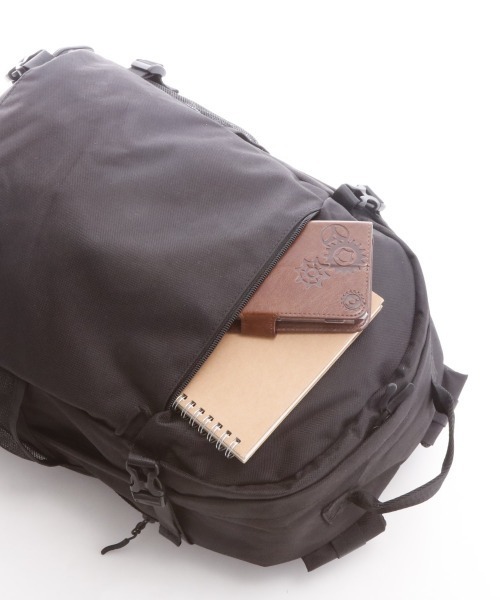 KiU(キウ)の「キウ Kiu 600D バックパック BACKPACK(バックパック/リュック・レディース・ブラック系その他2/ブラック系その他/その他1/ベージュ系その他/その他/レオパード/ライラック/ブラック/グリーン系その他/ブルー系その他/ブラック系その他3/ブルー系その他2・XXXS/FREE)」の14枚目の写真
