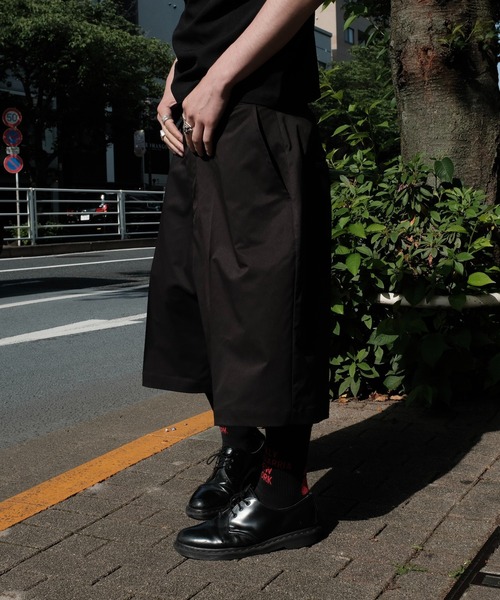 SUNNY  SPORTS（サニースポーツ）の「SUNNY SPORTS  サニースポーツ / LIGHT TWILL BAGGY SHORTS（その他パンツ・メンズ・ブラック/チャコールグレー・LARGE/MEDIUM）」の22枚目の写真