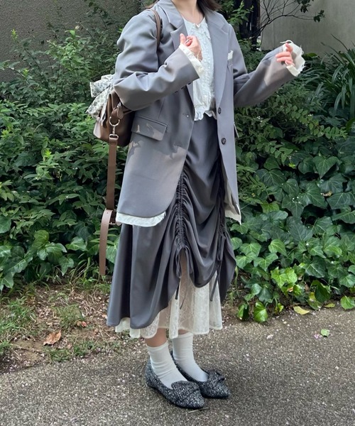 idem（イデム）の「oversized layered jacket / レイヤードデザインオーバーサイズジャケット（テーラードジャケット・レディース・グレー/ブラック・FREE）」の14枚目の写真