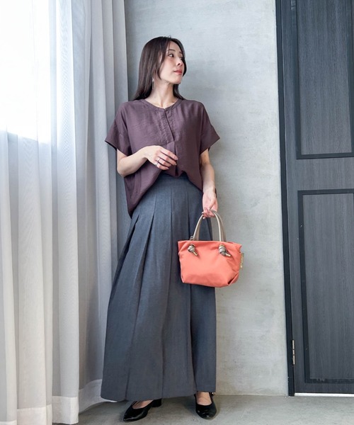 LAUTREAMONT(ロートレアモン)の「【WEB限定】スラブクロスVネックブラウス ≪手洗い可能≫(シャツ/ブラウス・レディース・ブラウン/ブラック・9号)」の3枚目の写真