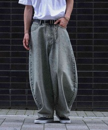 osharewalker（オシャレウォーカー）の「『オーバーダイカーブシルエットデニム』（デニムパンツ）」